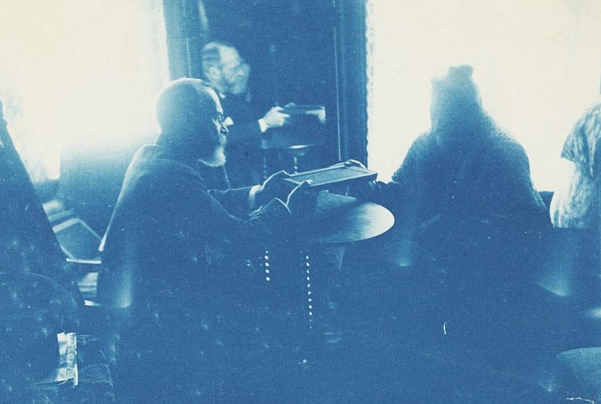 William James (1842-1910) sitting with Mrs. Walden in Séance. Undated but before 1910. Photographed by "Miss Carter".